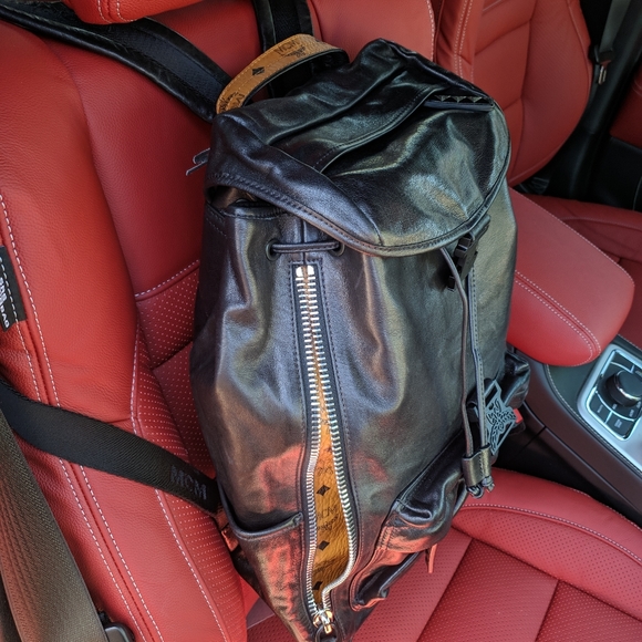 MCM Killian Medium Leather Logo Backpack - Picture 2 of 11